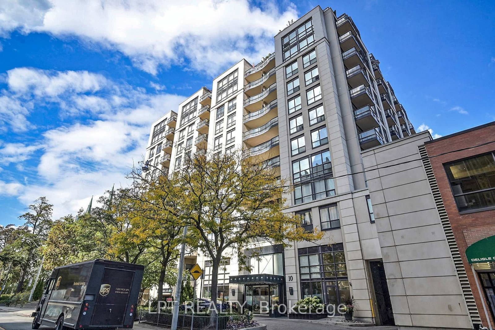 #1011 - 10 Delisle Avenue