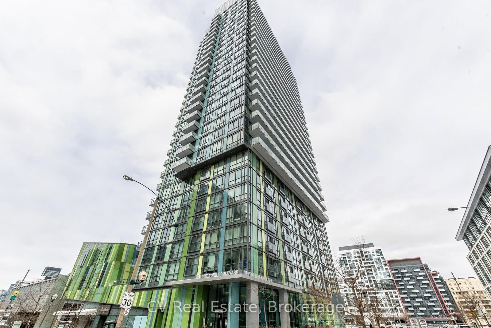 170 Fort York Boulevard