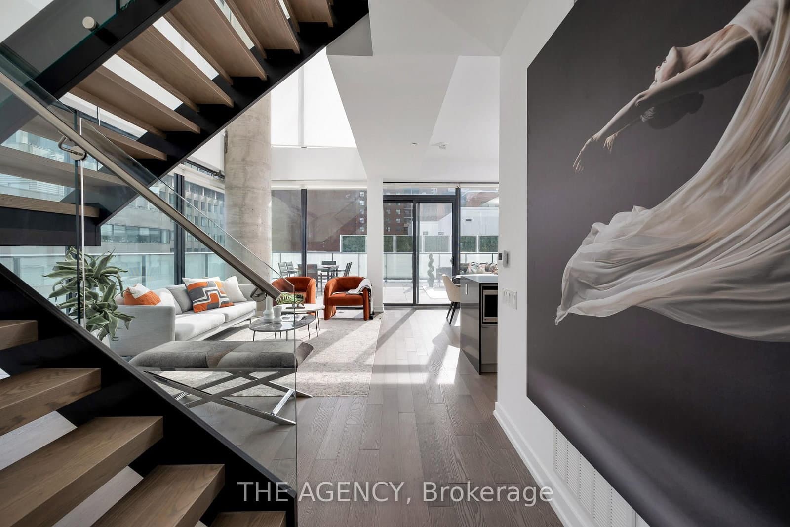 161 Roehampton Avenue, Unit 804