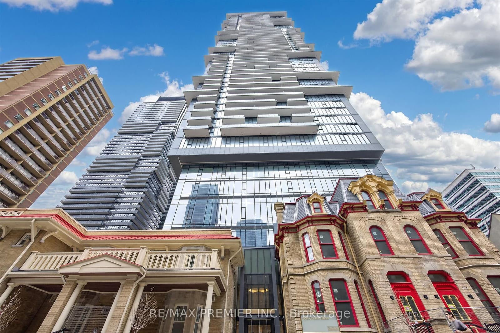 #811 - 634 Church Street