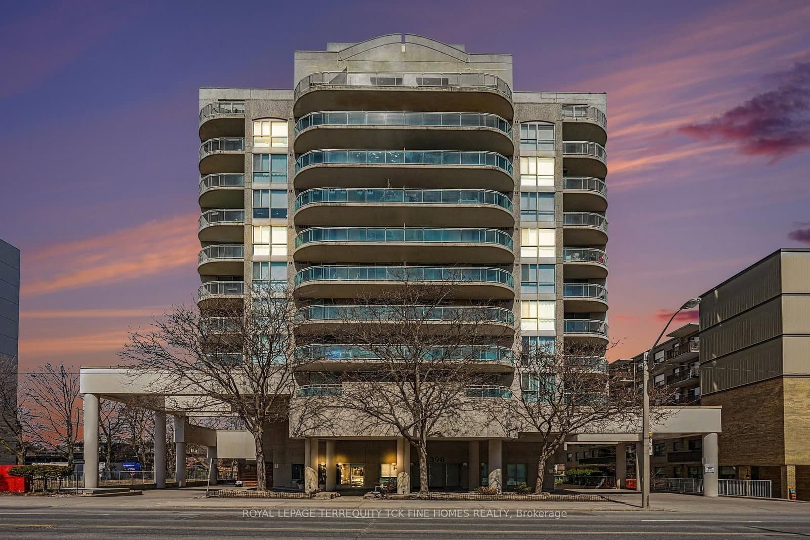 #1009 - 398 Eglinton Avenue E