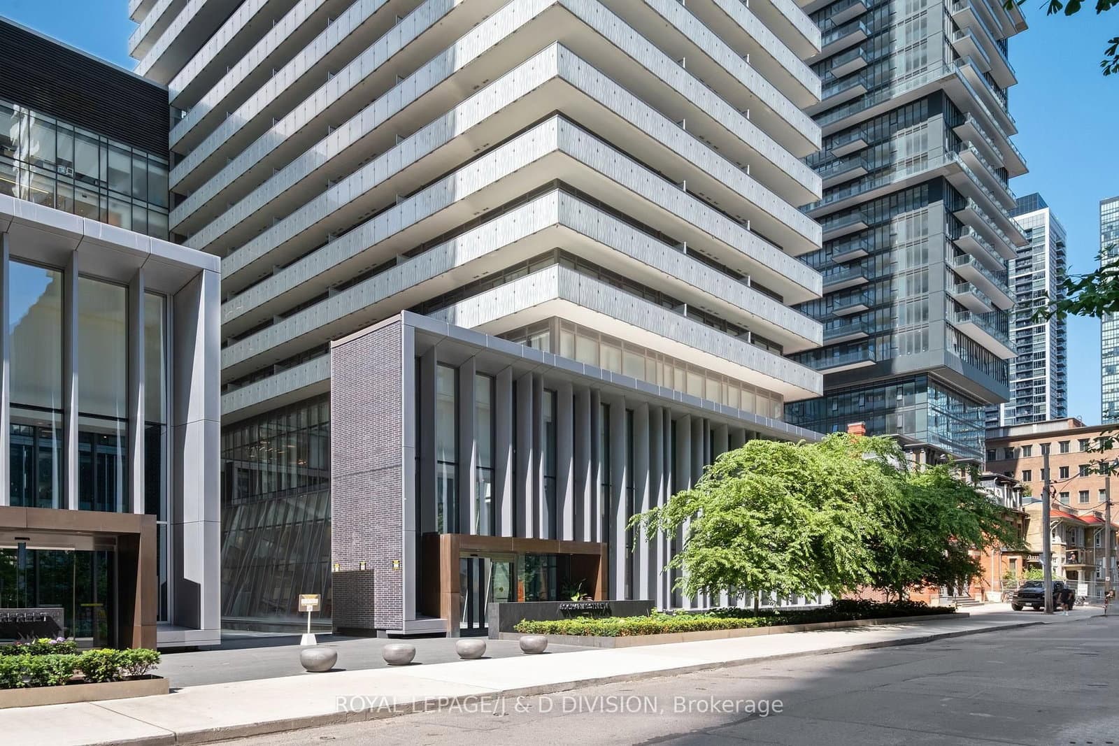 #PH 02 (5502) - 50 Charles Street E