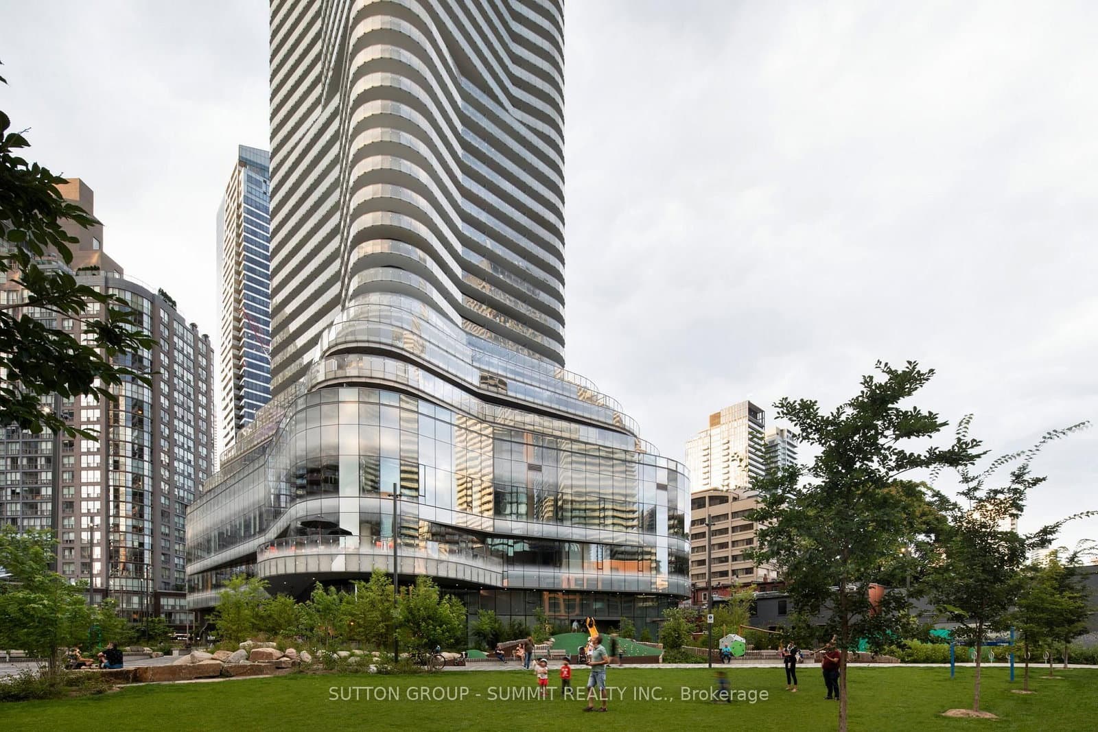 #3006 - 11 Wellesley Street