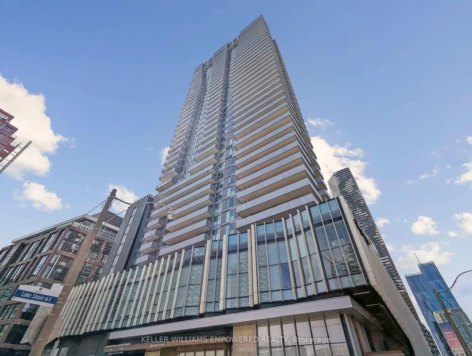 #1706 - 20 Richardson Street