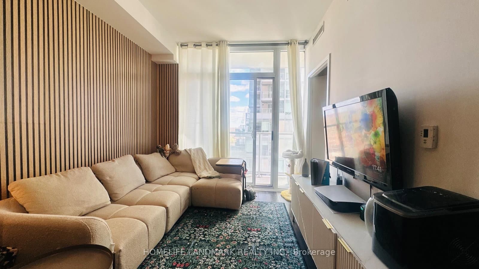 #601 - 33 Helendale Avenue