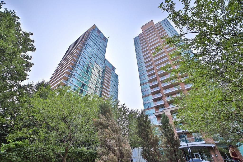#212 - 80 Western Battery Road
