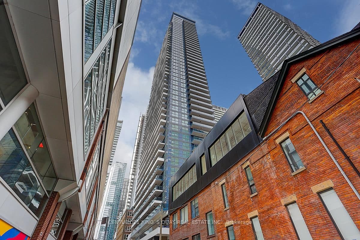 38 Widmer Street, Unit 1103