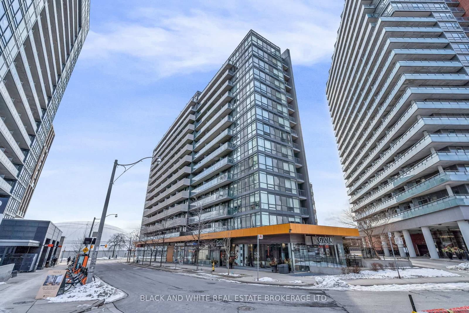 #403 - 20 Joe Shuster Way