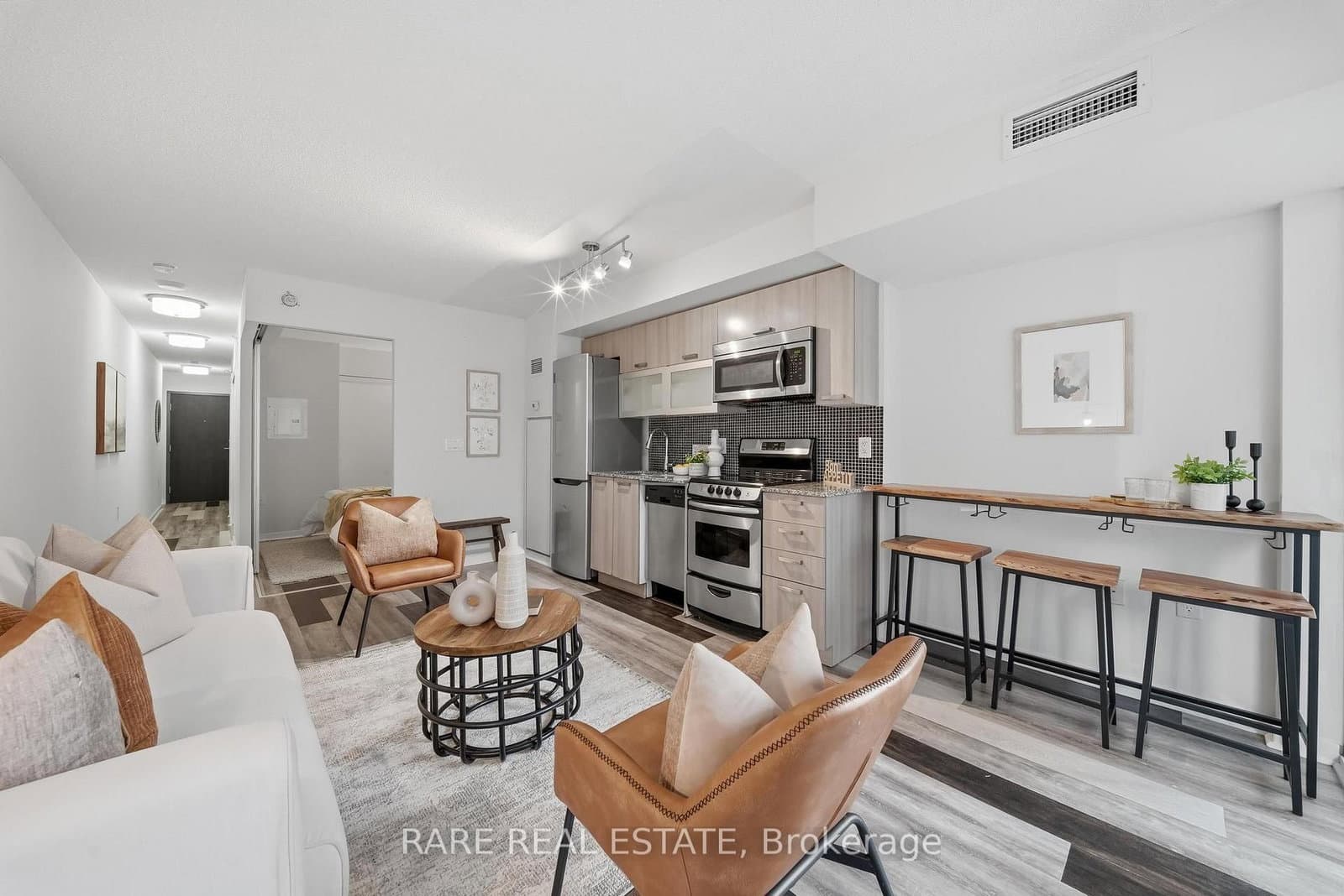 #518 W - 36 Lisgar Street