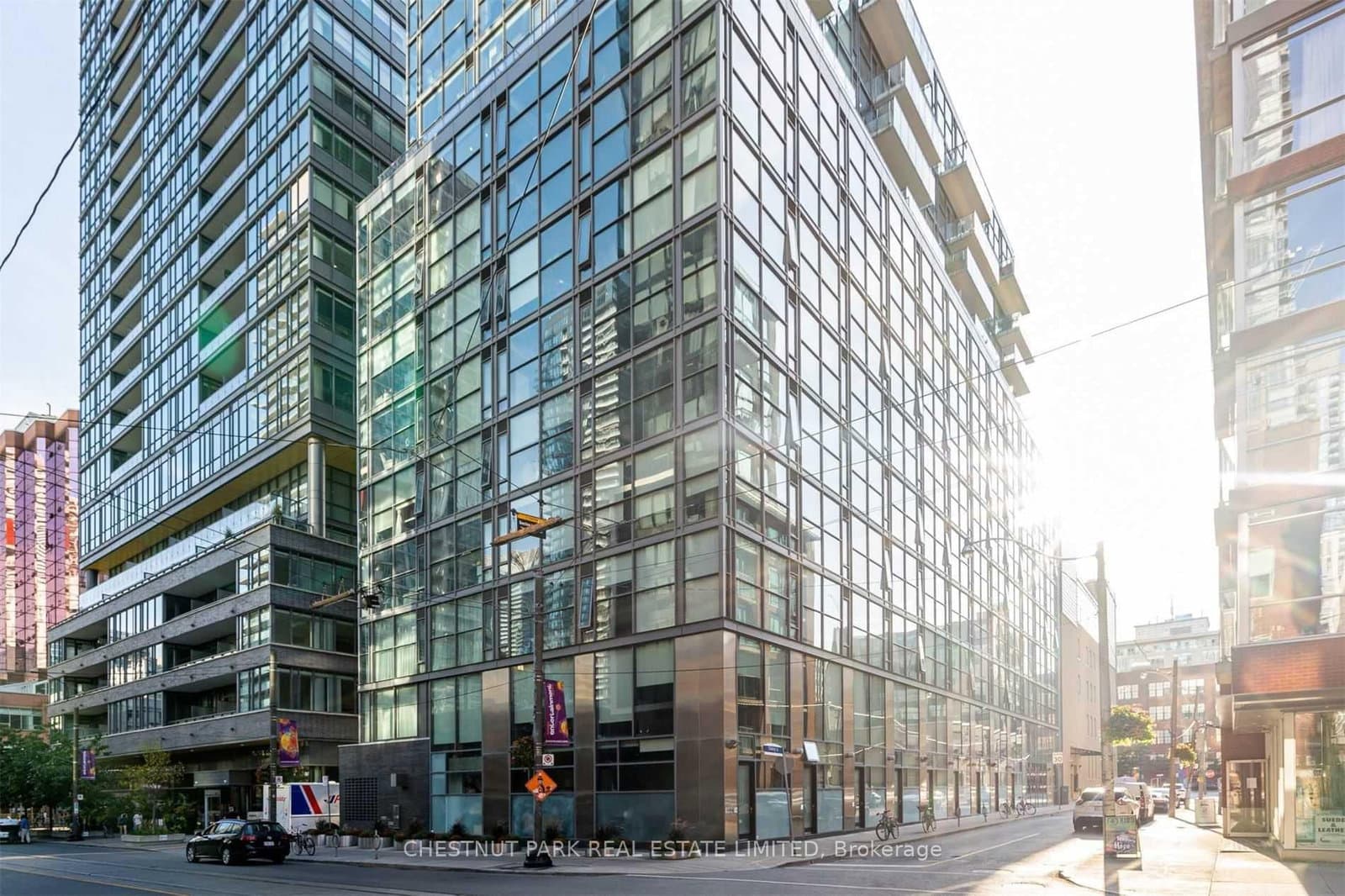 #709 - 25 Oxley Street