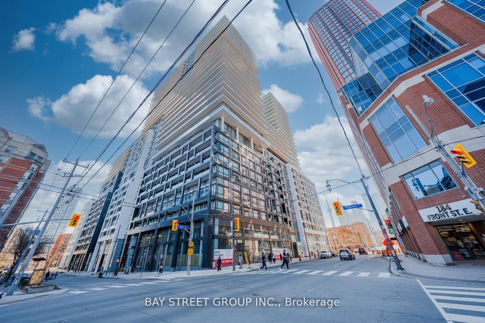 #1227E - 70 Princess Street