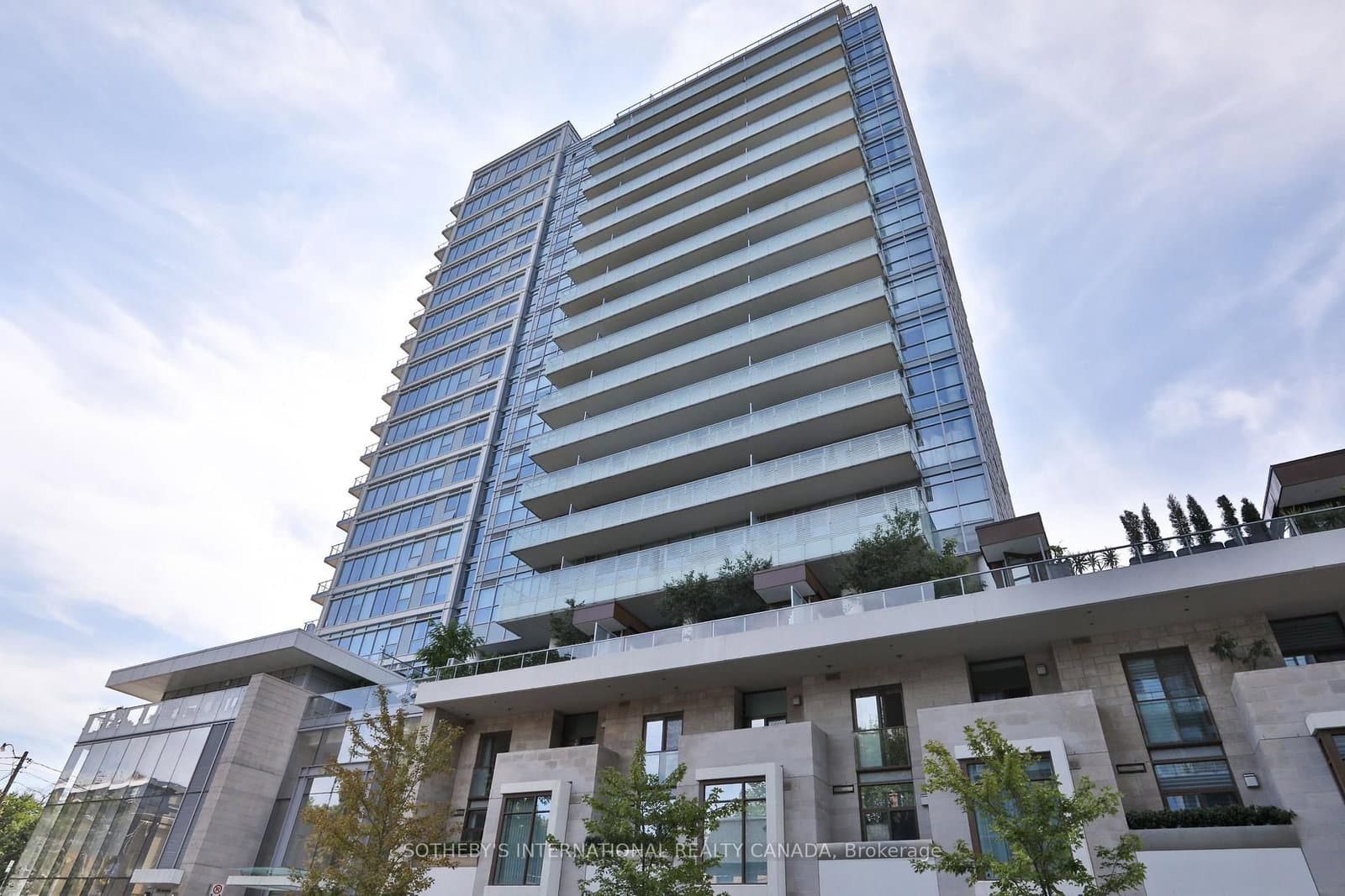 170 Avenue Road, Unit 811