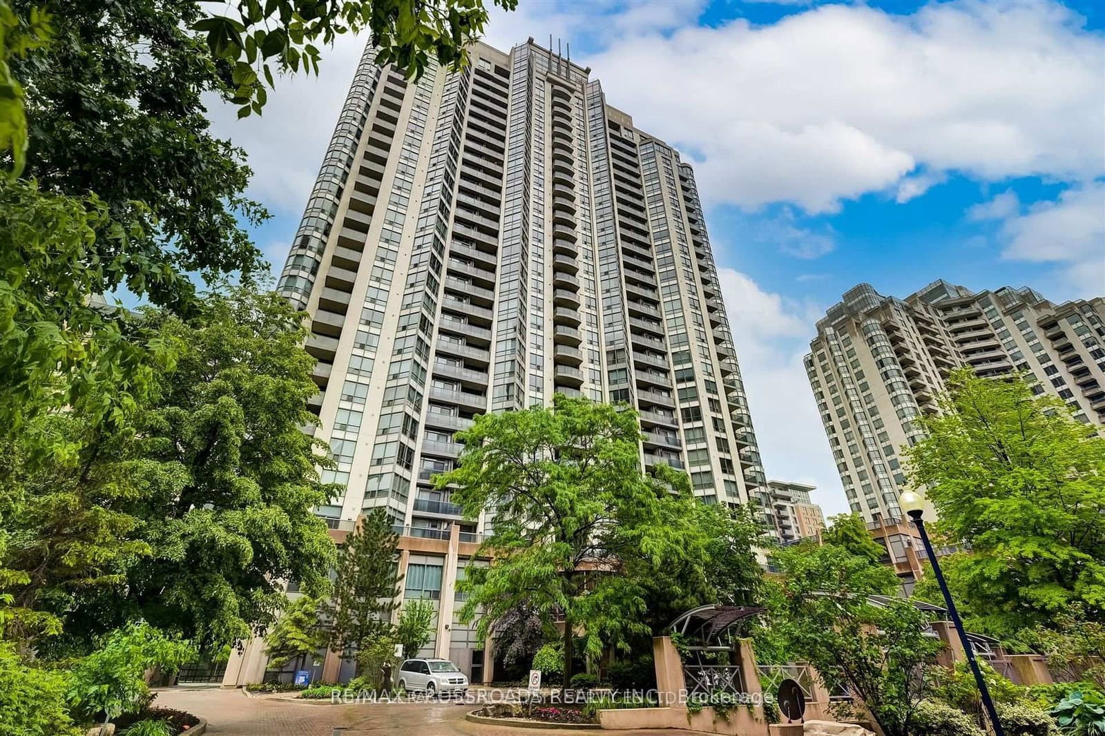 #314 - 10 Northtown Way