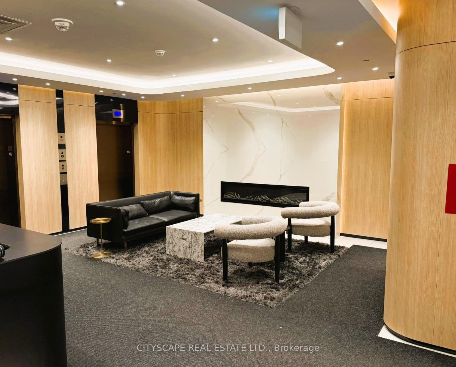 185 Alberta Avenue, Unit 306