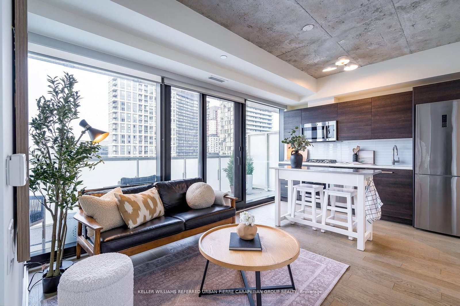 #2004 - 11 Charlotte Street
