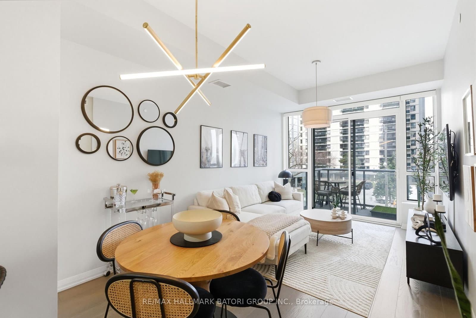 #217 - 101 Erskine Avenue