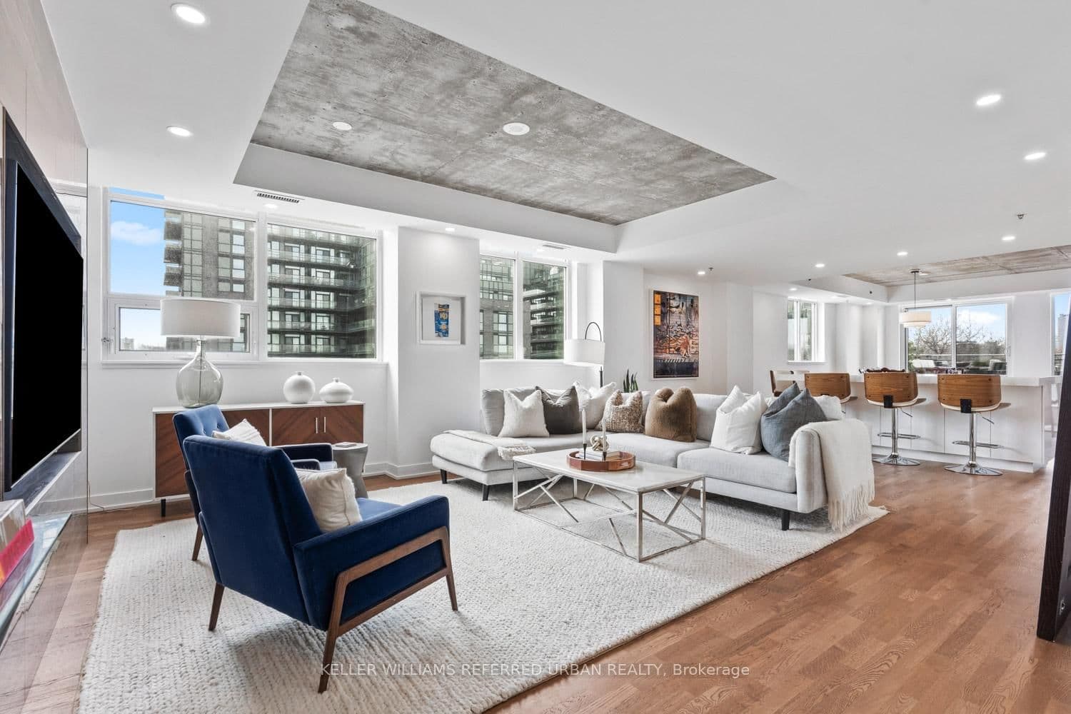 #422 - 20 Minowan Miikan Lane