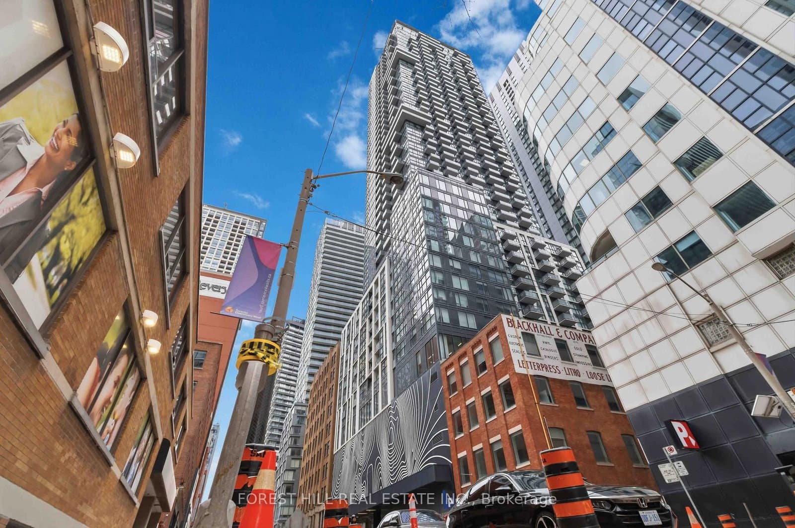 #2106 - 87 PETER Street