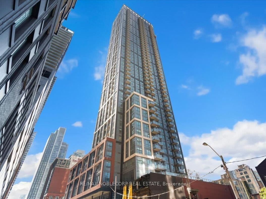 #712 - 108 Peter Street