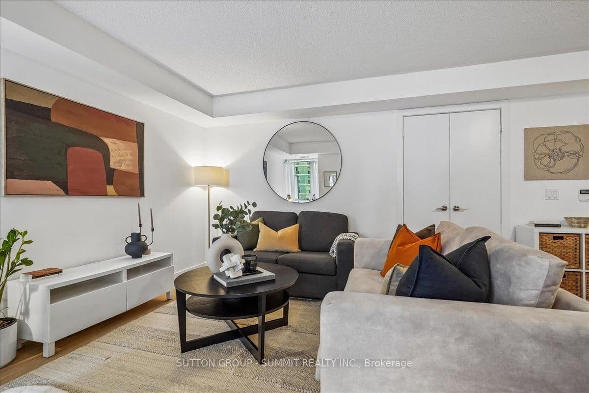 #1012 - 100 Western Battery Road