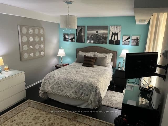 #304 - 150 Neptune Drive