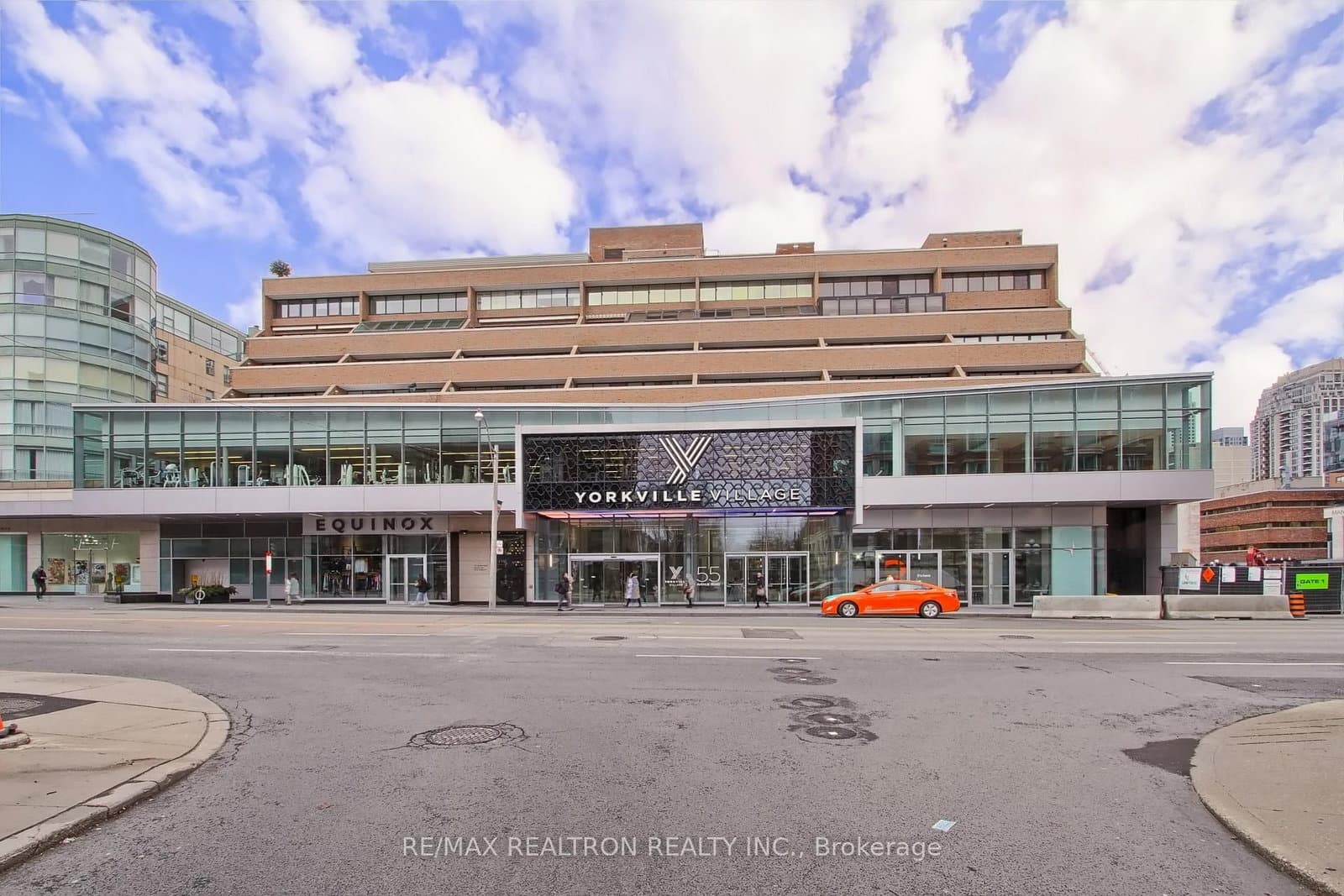 #406 - 55A Avenue Road