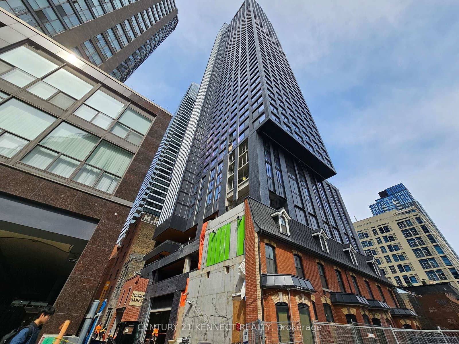 8 Wellesley Street W, Unit 1106