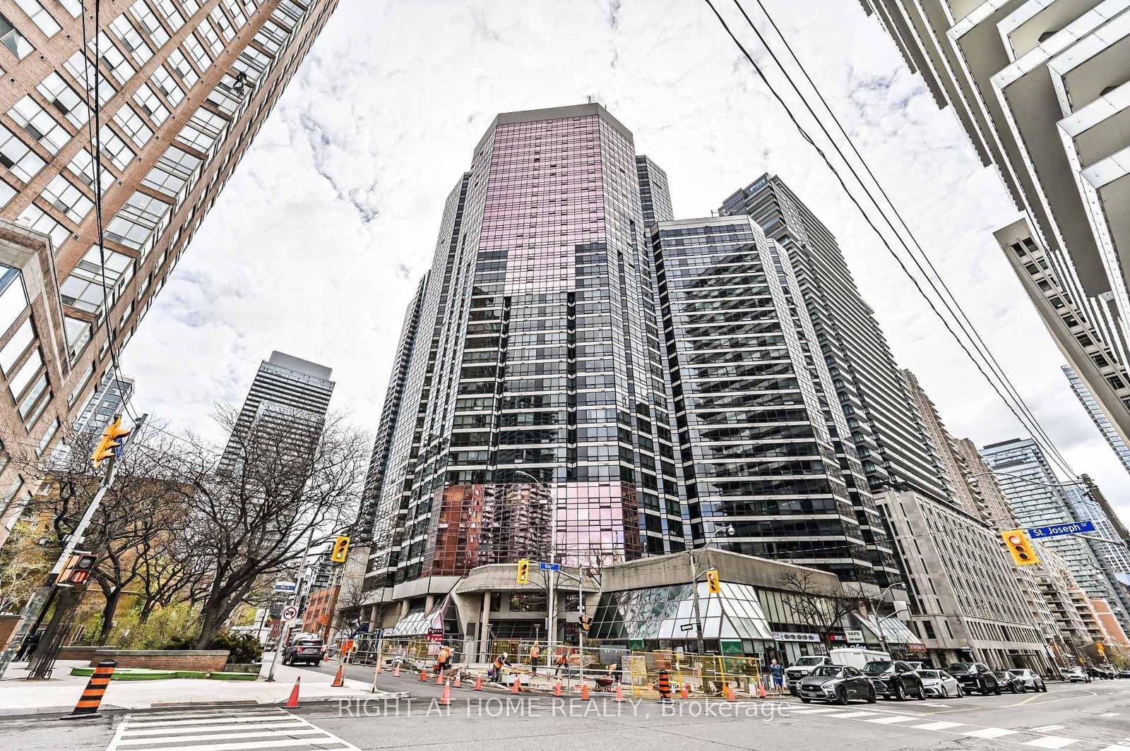 #3104 - 1001 Bay Street