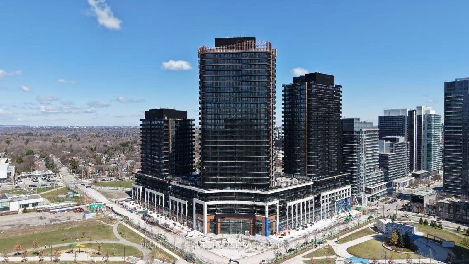 18 Esther Shiner Boulevard, Unit 211