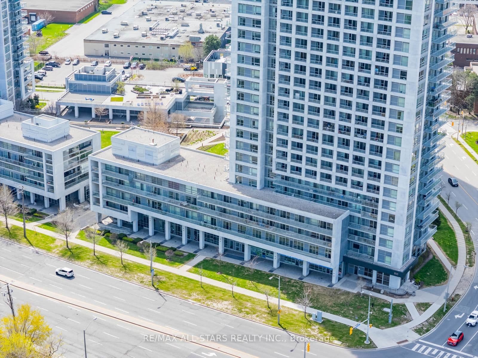 #407 - 2015 Sheppard Avenue E