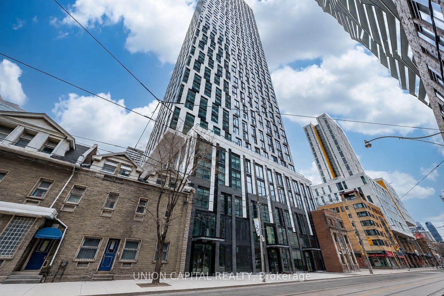 #5511 - 252 Church Street