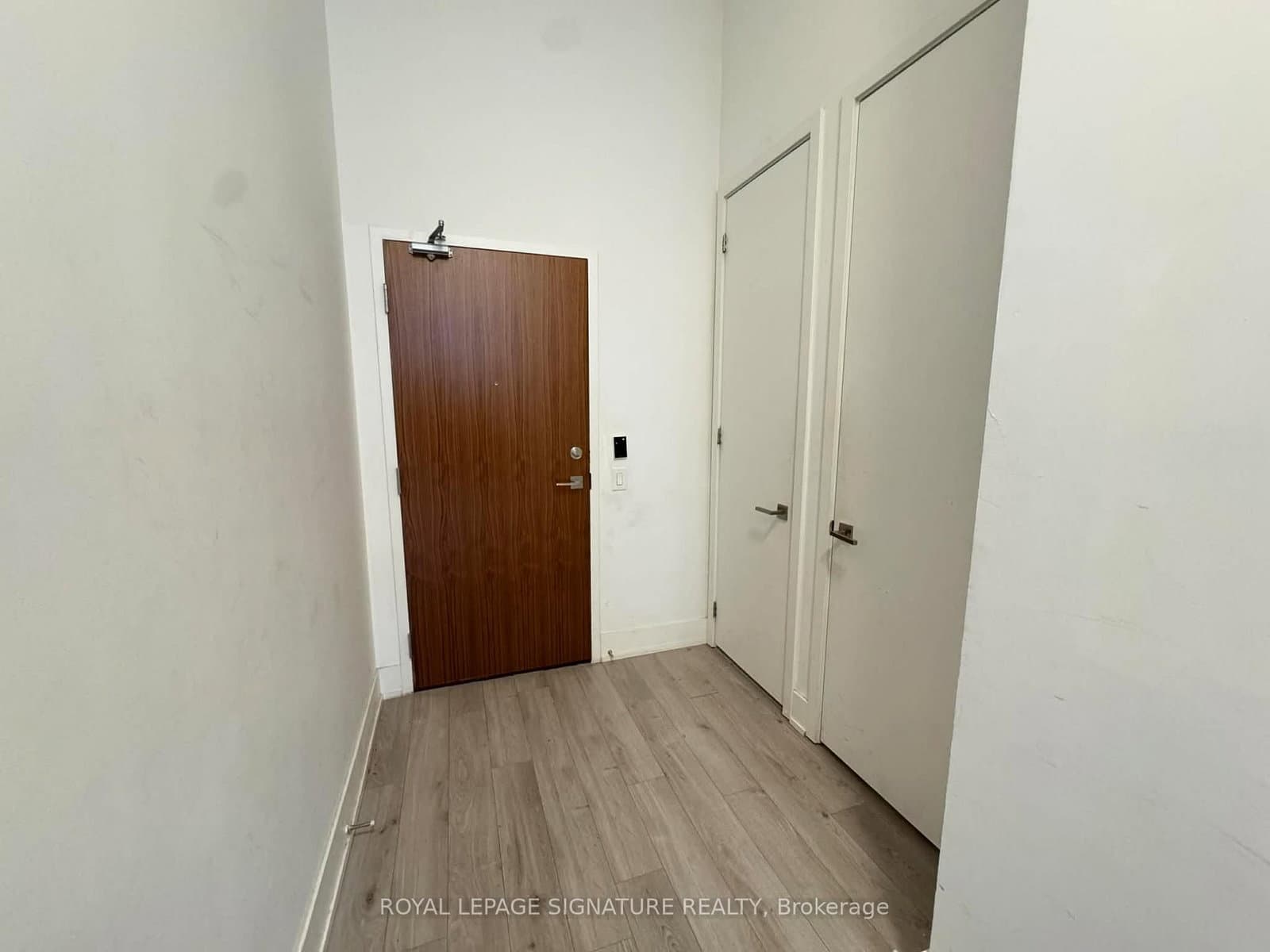 #802 - 111 St Clair Avenue W