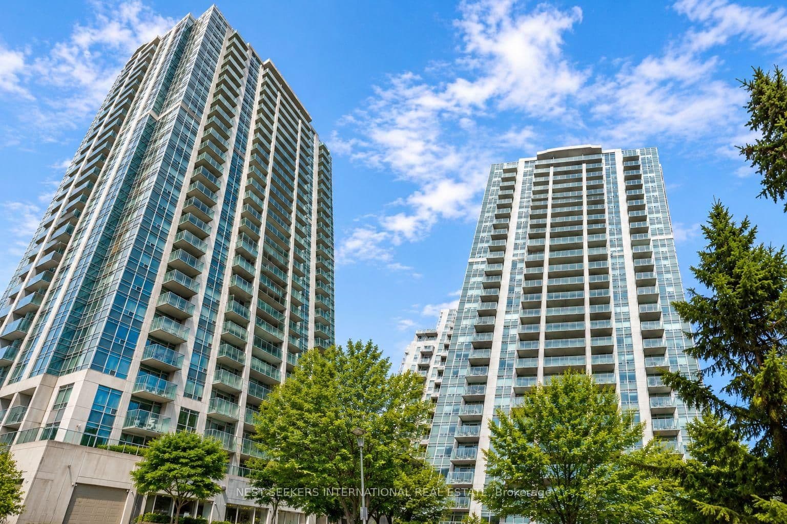 #1011 - 16 Harrison Garden Boulevard