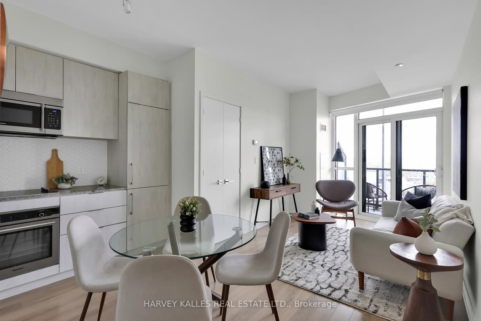 #1608 - 50 Ordnance Street
