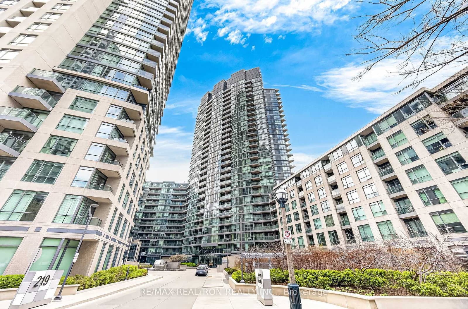 #2505 - 231 Fort York Boulevard