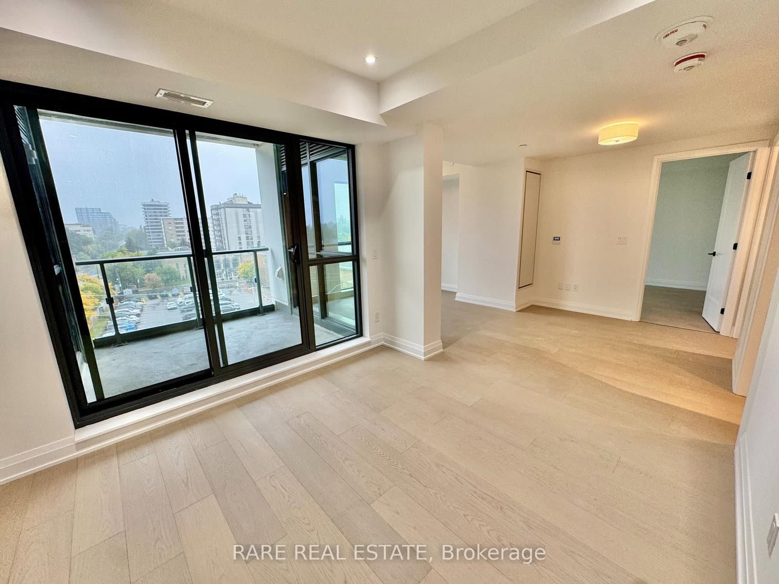 505 Glencairn Avenue, Unit 319