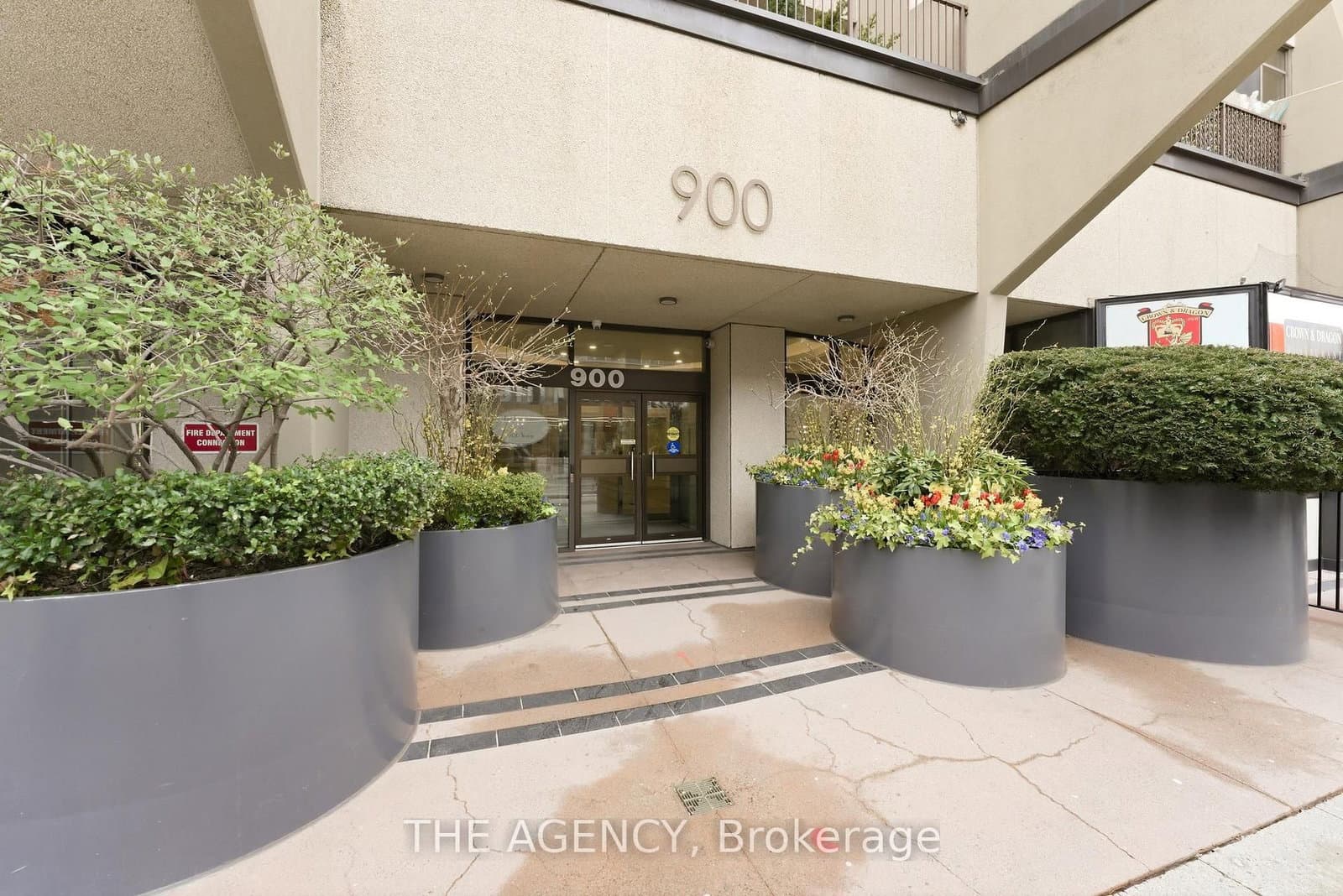 #902 - 900 Yonge Street