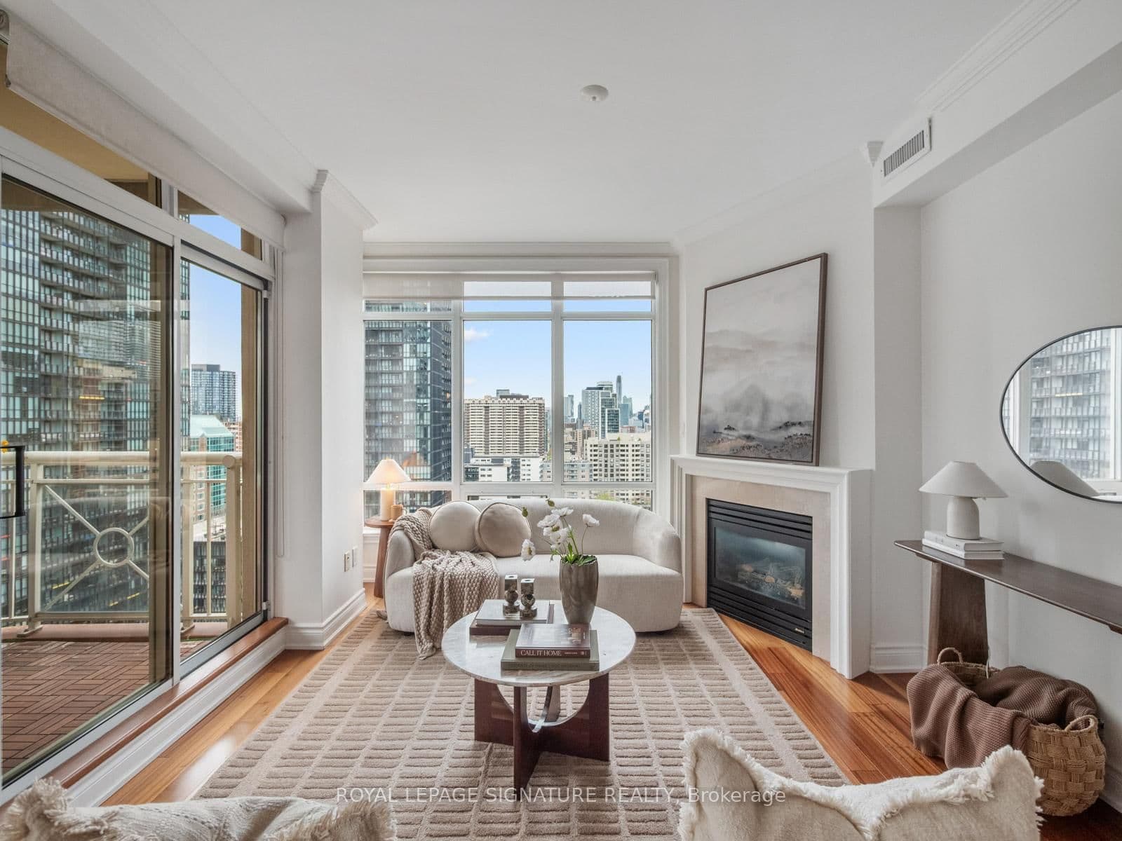 #1907 - 100 Hayden Street