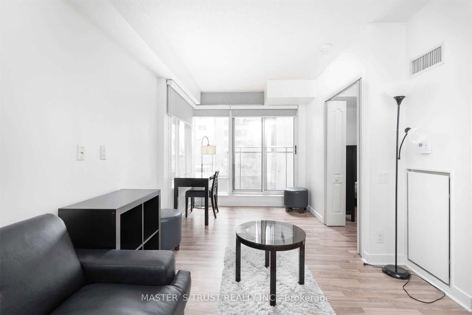 #705 - 8 Colborne Street