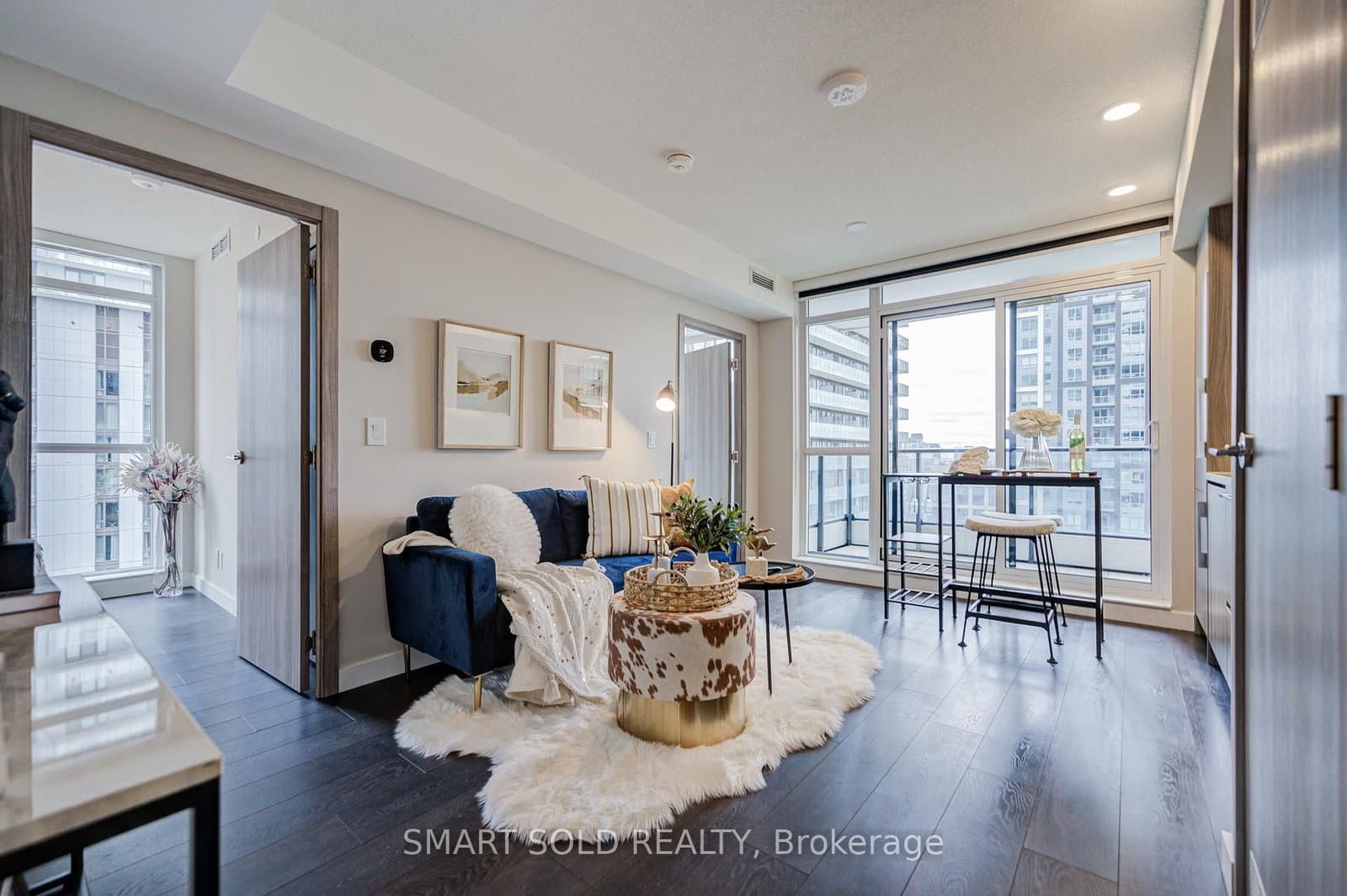 #2507 - 38 Widmer Street