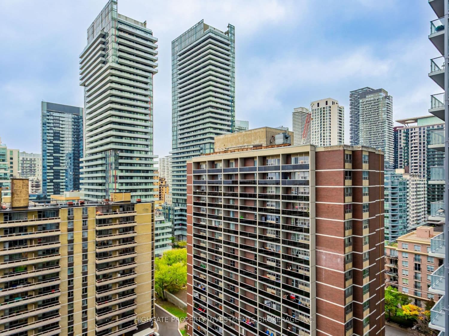 127 Broadway Avenue, Unit 1405