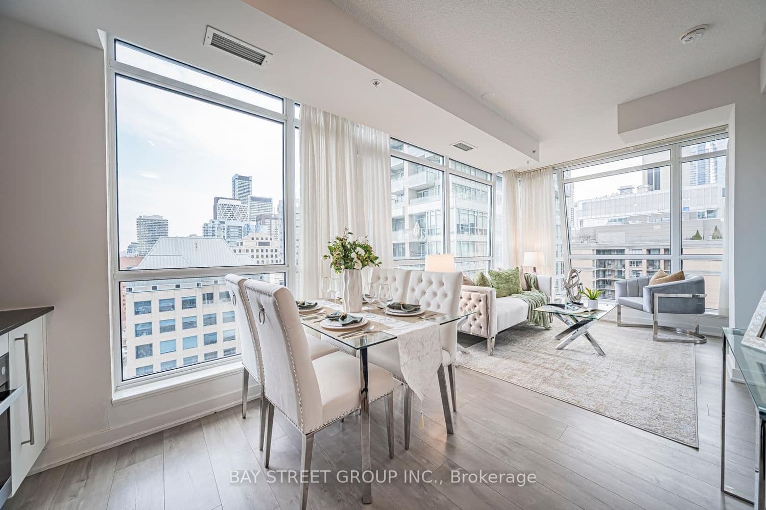 #1502 - 30 Nelson Street