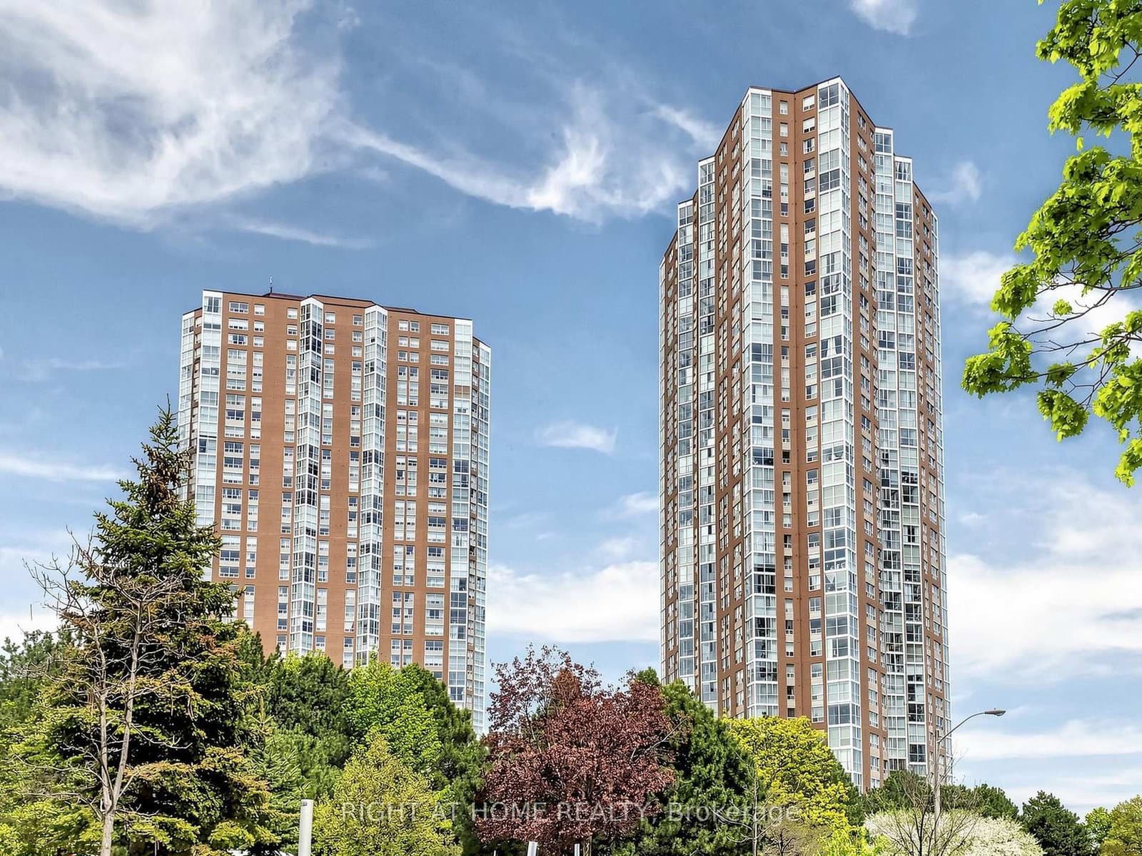 #505 - 5 Concorde Place