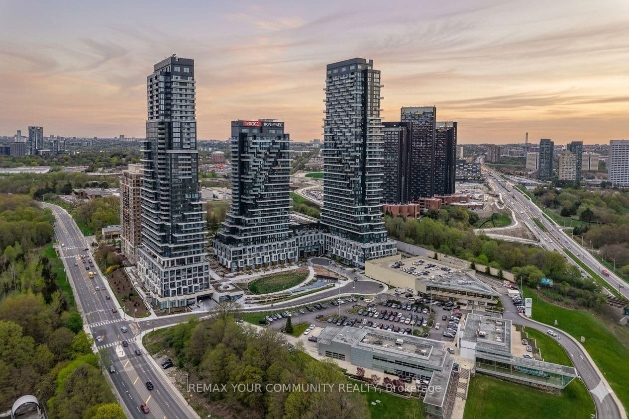 #110 - 10 Inn On The Park Drive