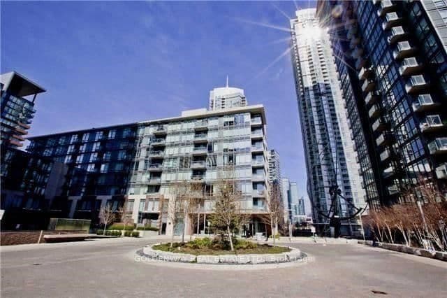 #617 - 15 Brunel Court