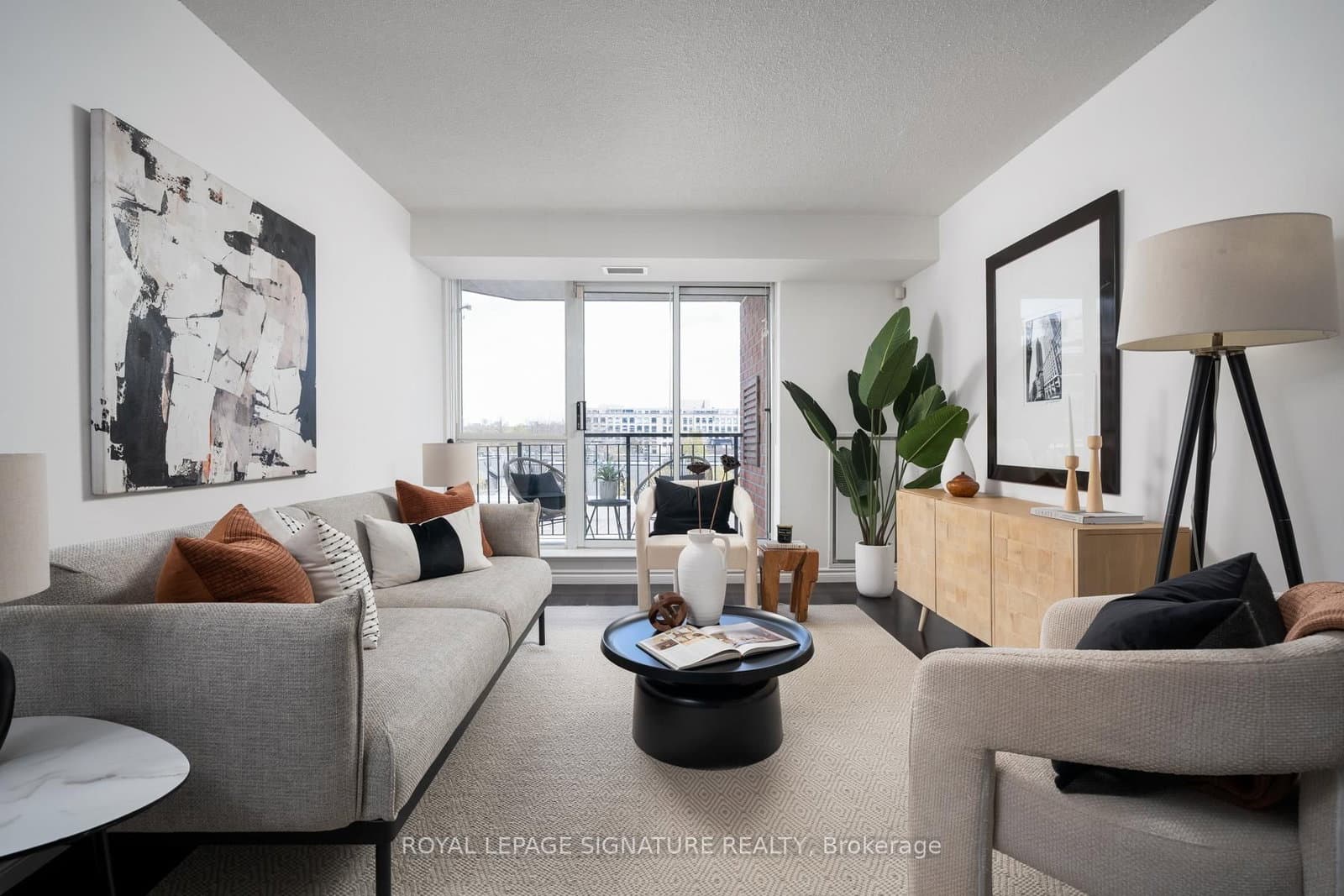#621 - 1000 King Street W