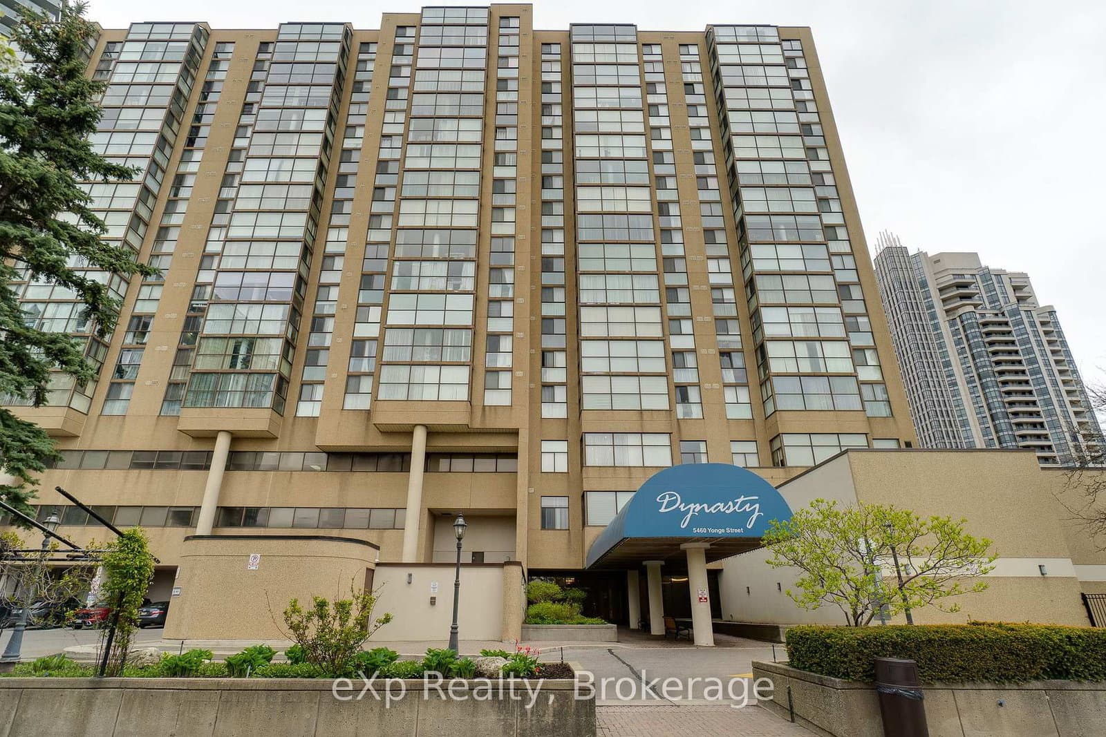 #803 - 5460 Yonge Street