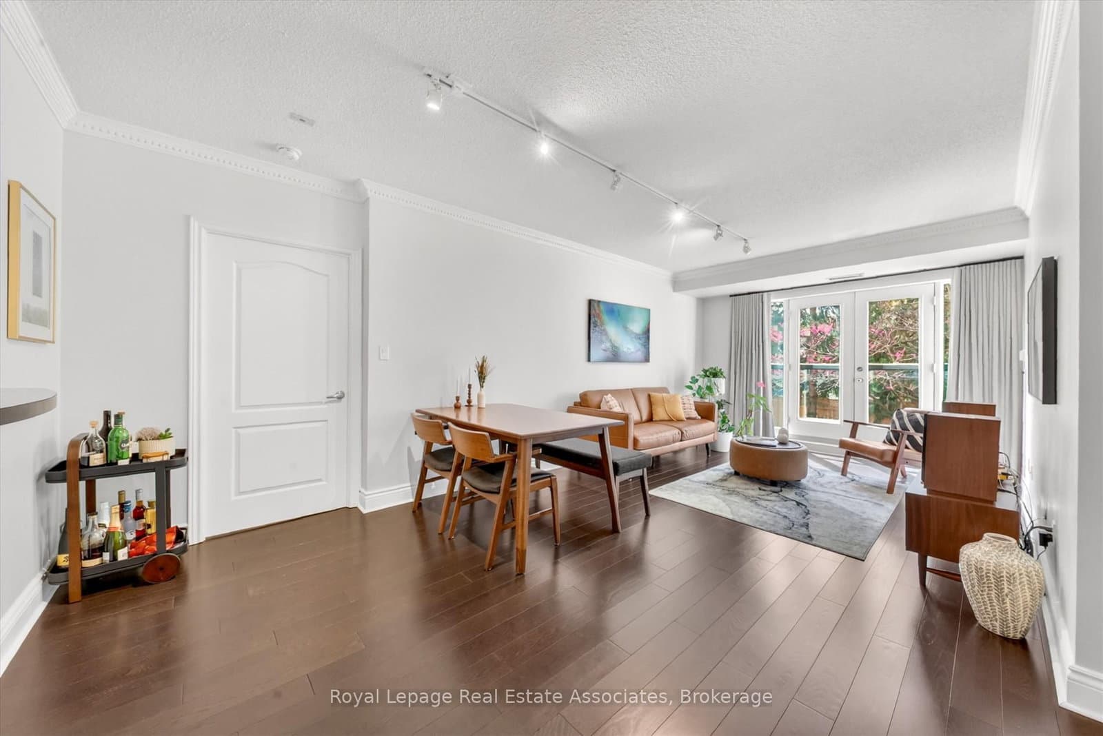 #205 - 800 Spadina Road