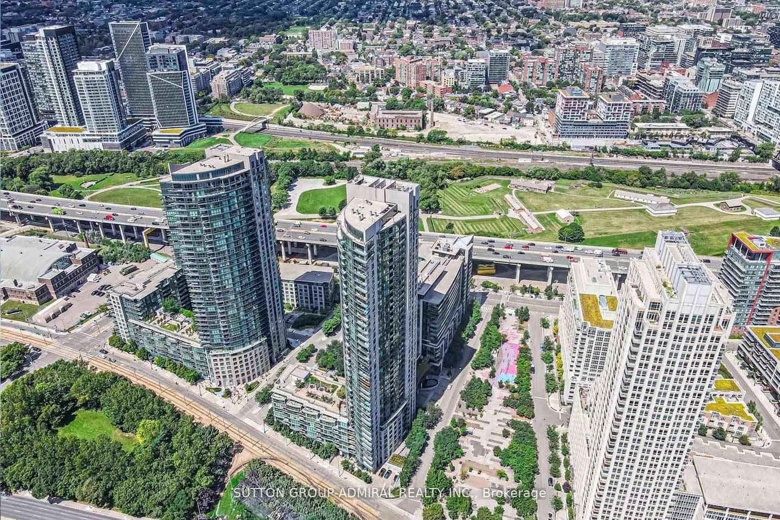 #2601 - 215 Fort York Boulevard