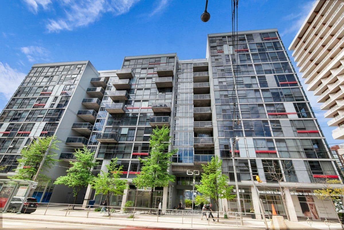 #210 - 60 Bathurst Street